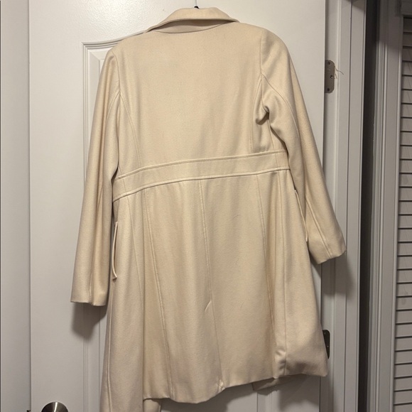 Old Navy Beige Jacket - Picture 3 of 3
